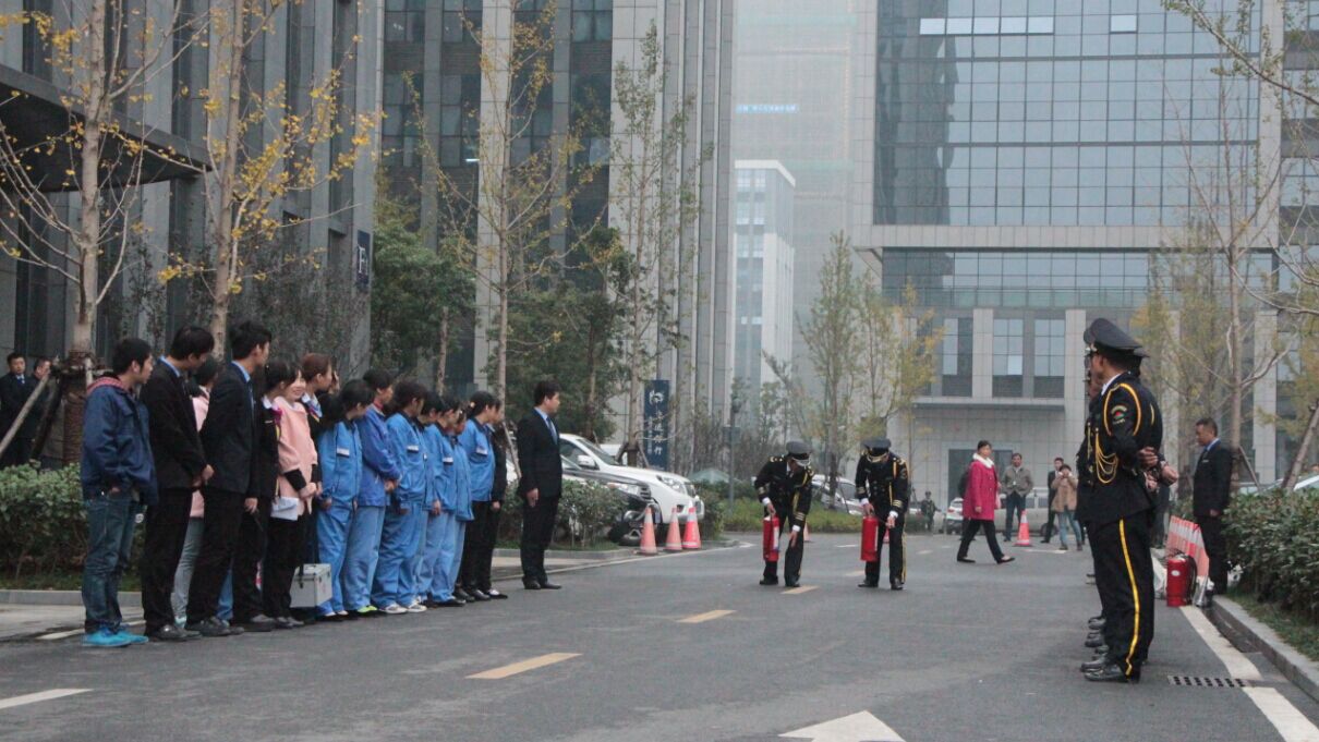QQ图片20151116095719.jpg